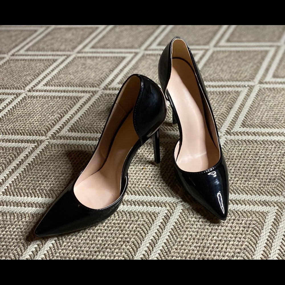 Elegant Black Patent Pointy-Toe Heels
